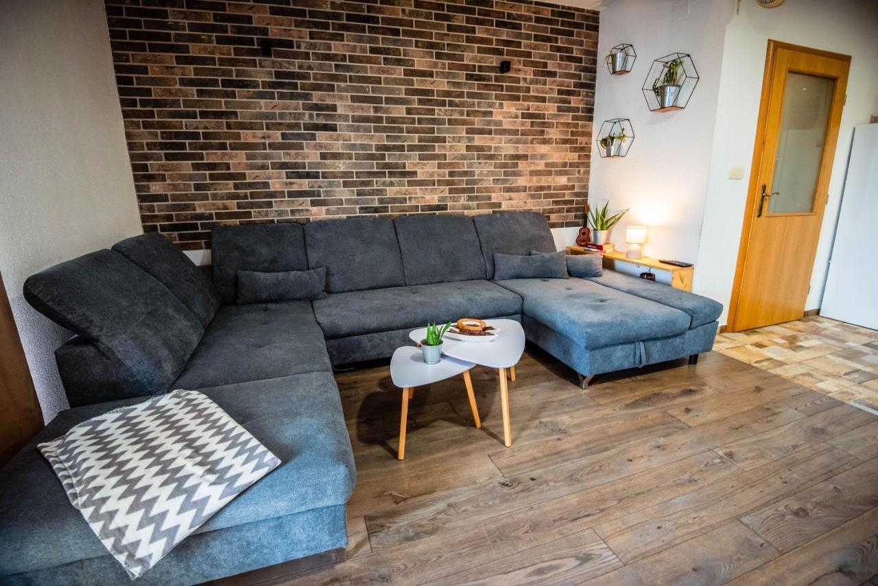 Apartman Fjaka 希贝尼克 外观 照片