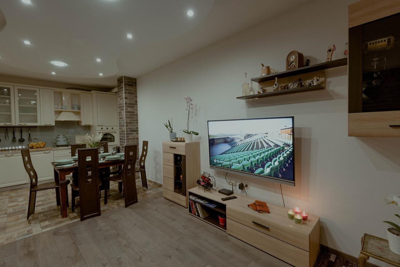 Apartman Fjaka 希贝尼克 外观 照片